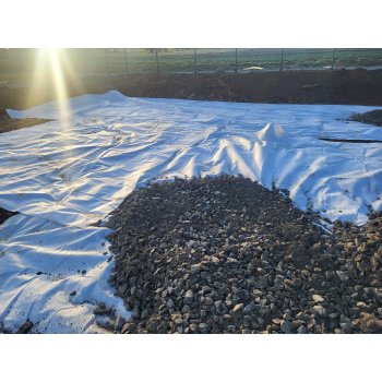 Geowłóknina PP DROGOWA Polipropylen Homologowany 16kN/16kN 200g./m2 1 x80 m  80  m2